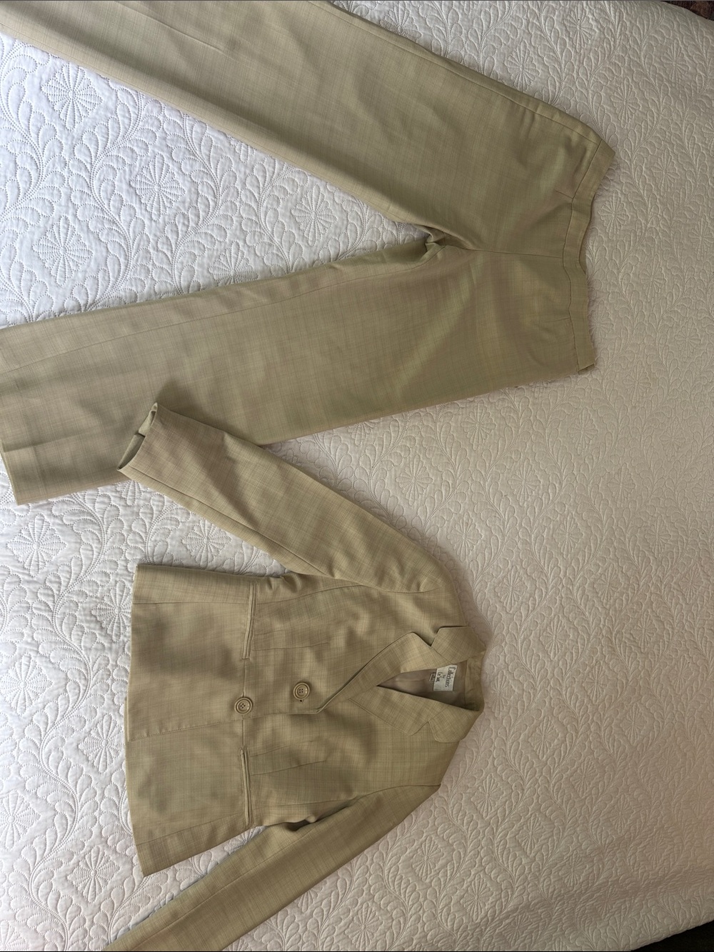 Women’s LeSuit Pants and Blazer in Light Tan - Classic Two-Piece Suit